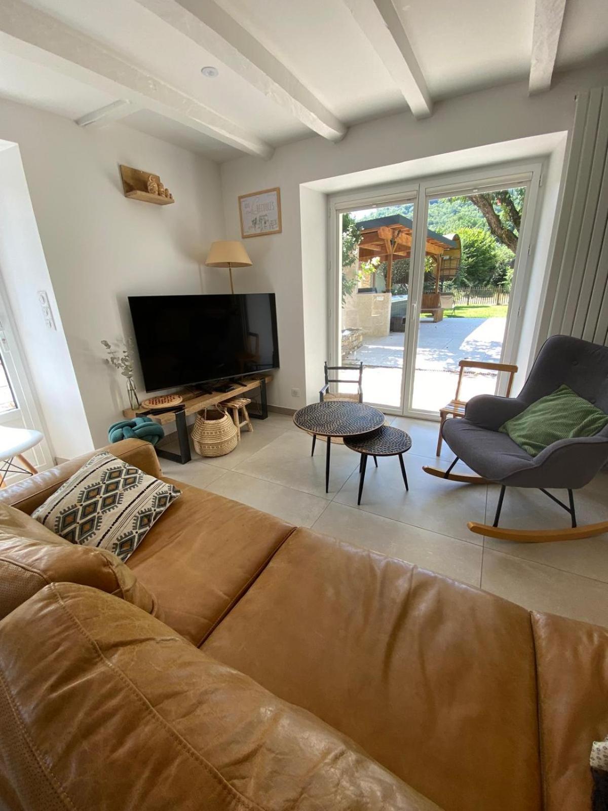 Gite Le Recoules Villa Espalion Buitenkant foto